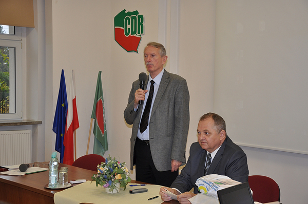 od lewej: dyrektor CDR Jacek Węsierski, podsekretarz stanu Ryszard Zarudzki